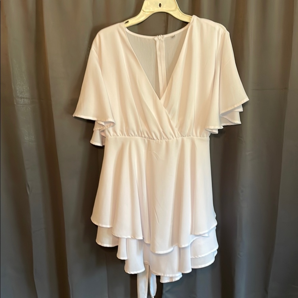 Unbranded women’s Size 2X layered top. Bell sleeves - Picture 1 of 10